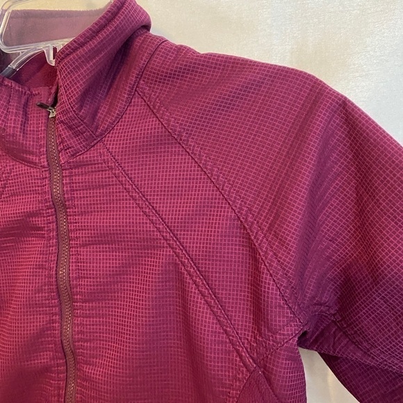 Nike Therma Fit Full Zip Jacket Plum Ladies Med  (8-10) - Picture 7 of 15